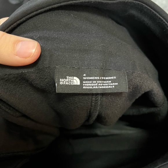 The North Face women’s Snoga Ski Pants - Picture 8 of 15